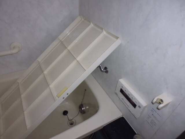 千葉県市川市 ライオンズステーションプラザ市川国府台 浴室洗浄後の様子
