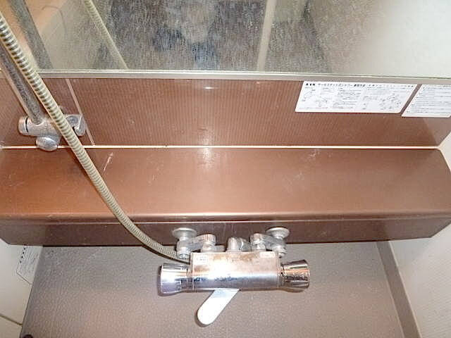 千葉市美浜区 幕張ビーチテラス・パークレジデンス 浴室洗浄前の様子