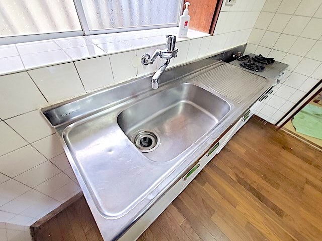 千葉市 稲毛区 借家 現状回復ハウスクリーニング キッチン洗浄後の様子