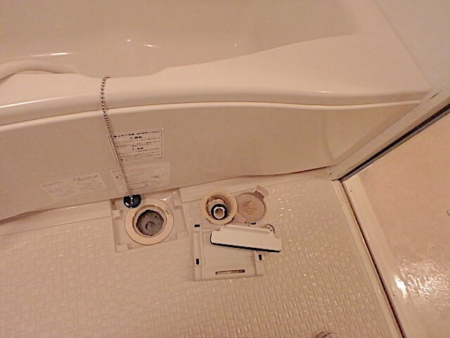 千葉市稲毛区 小中台住宅 原状回復工事 浴室清掃後の様子