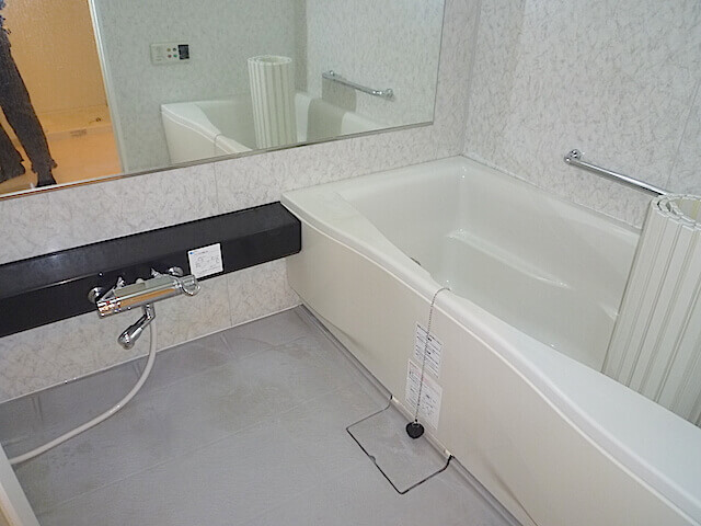 千葉県松戸市 クィーンシティ松戸シーズンズガーデン 浴室洗浄後の様子
