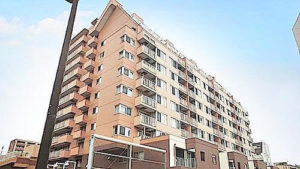 市川サンハイツ外観